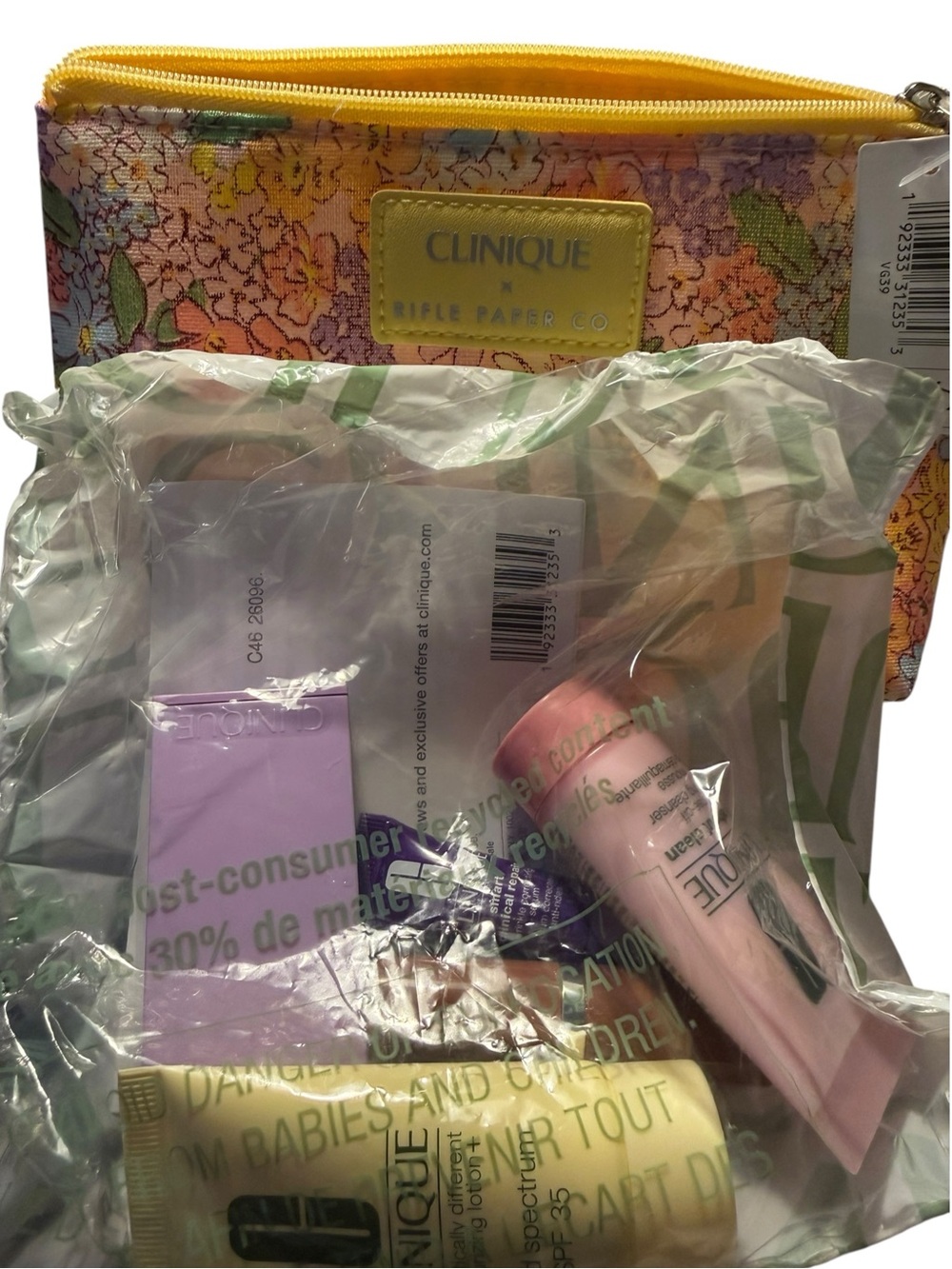 Rifle Paper Co Floral Cosmetic Pouch Collab w Clinique Travel Cosmetics Skincare - Picture 5 of 7